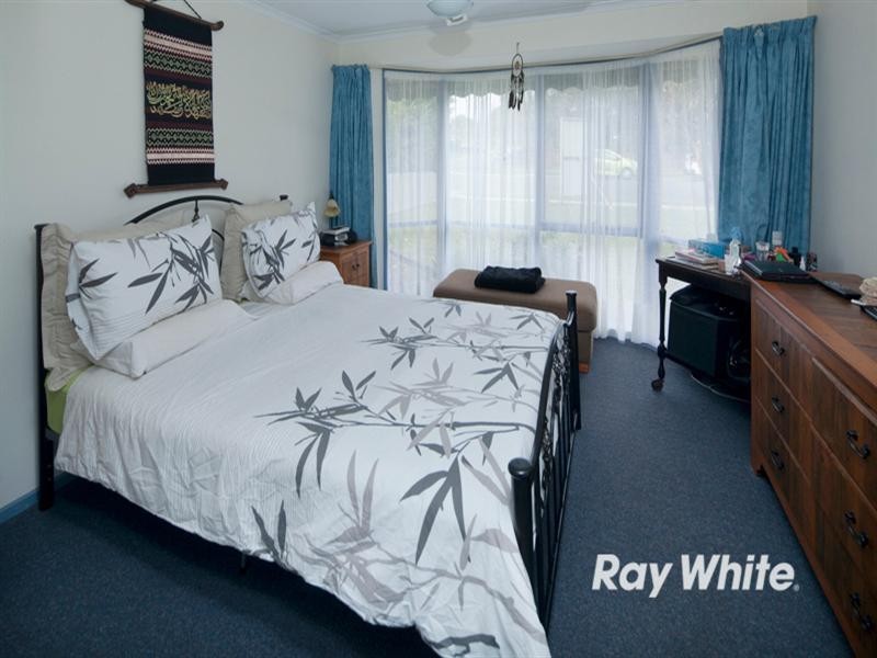 64 Clarendon Drive, Somerville VIC 3912