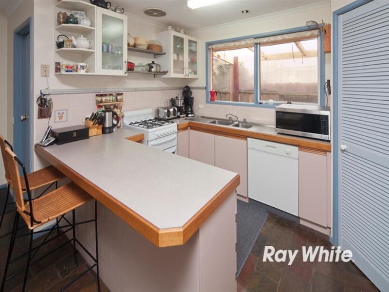 64 Clarendon Drive, Somerville VIC 3912