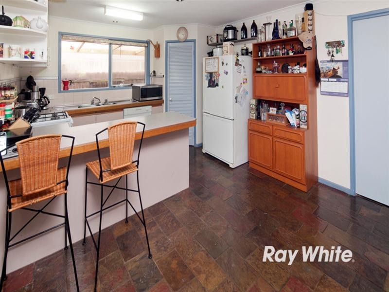 64 Clarendon Drive, Somerville VIC 3912