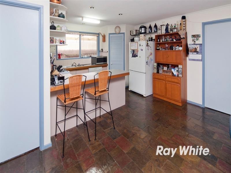 64 Clarendon Drive, Somerville VIC 3912