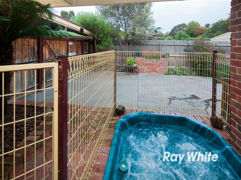 64 Clarendon Drive, Somerville VIC 3912