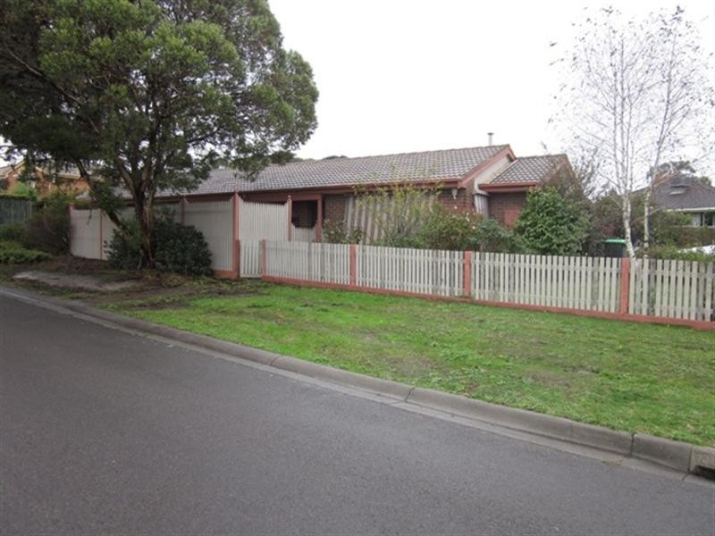 25 Melaleuca Crescent, Langwarrin VIC 3910