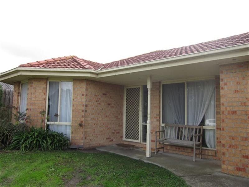 43 Kinlora Drive, Somerville VIC 3912