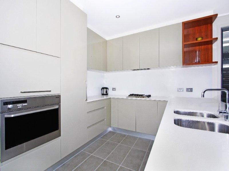 13 Pebble Beach Avenue, Magenta NSW 2261