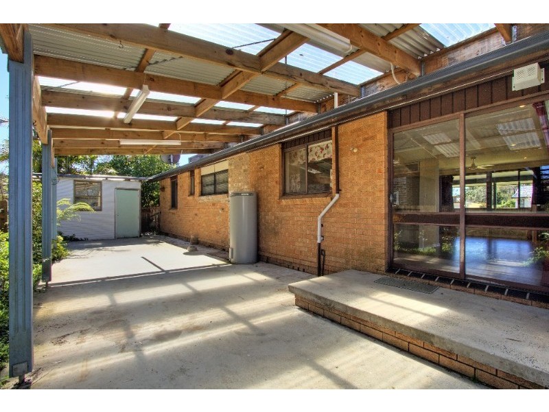 8 Ansell Close, Chittaway Point NSW 2261