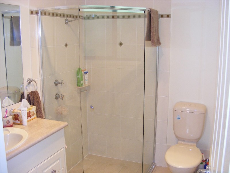 5a Carlyon Street, Killarney Vale NSW 2261