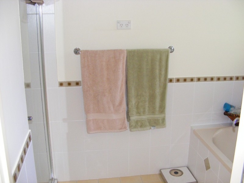 5a Carlyon Street, Killarney Vale NSW 2261