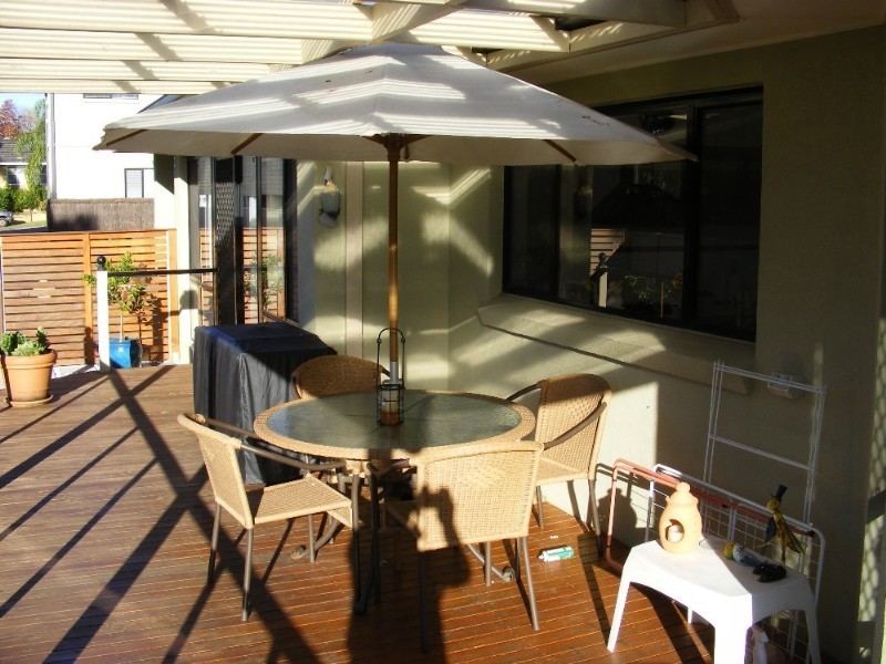 5a Carlyon Street, Killarney Vale NSW 2261