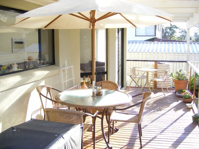 5a Carlyon Street, Killarney Vale NSW 2261