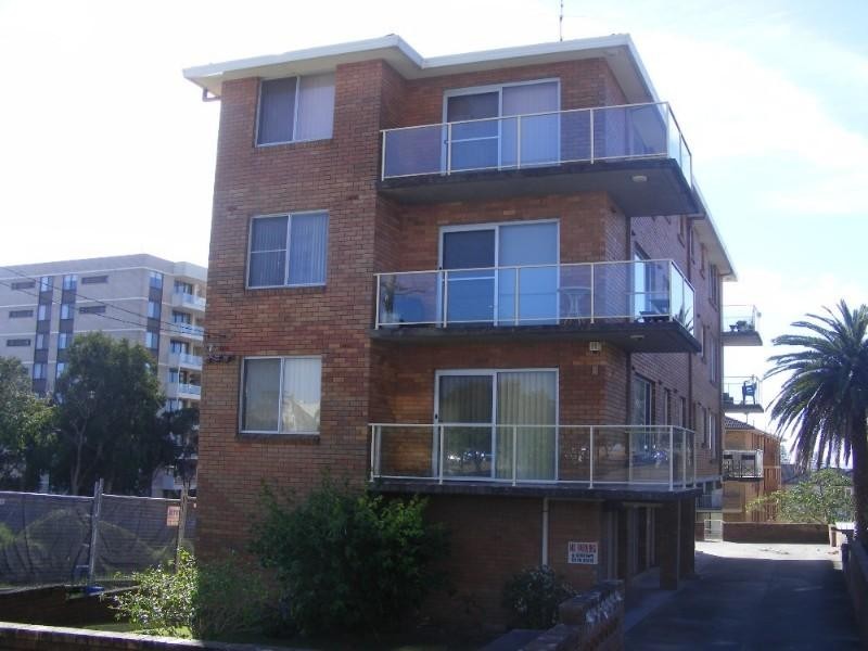 2/8 Bayview Avenue, The Entrance NSW 2261