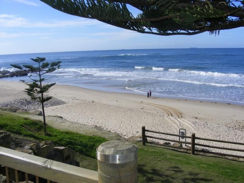 2/8 Bayview Avenue, The Entrance NSW 2261