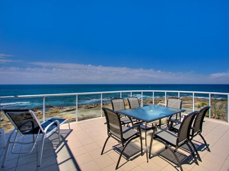 1/120 Ocean Parade, Blue Bay NSW 2261