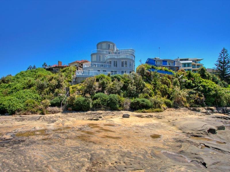 1/120 Ocean Parade, Blue Bay NSW 2261