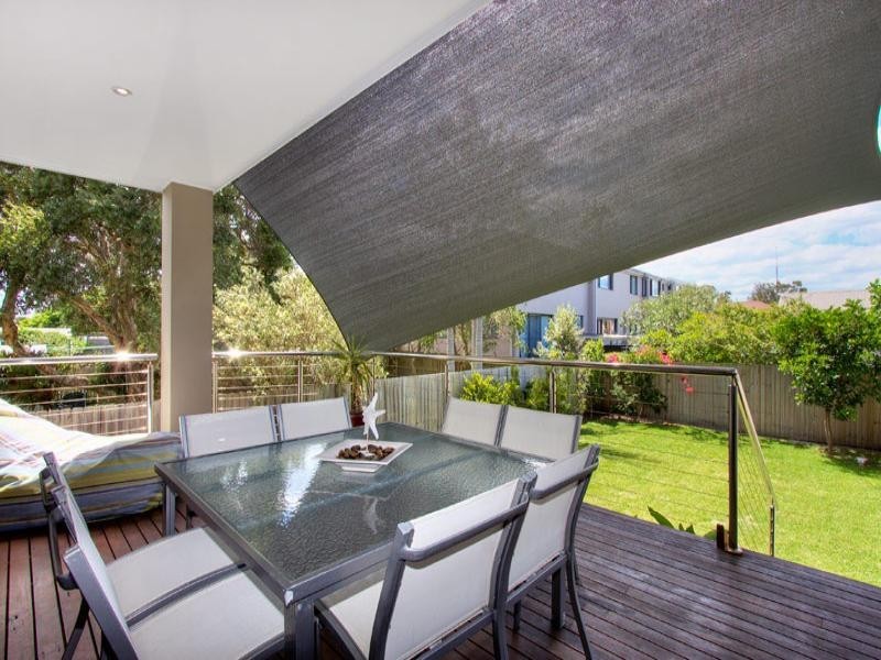 12 Bondi Road, The Entrance NSW 2261