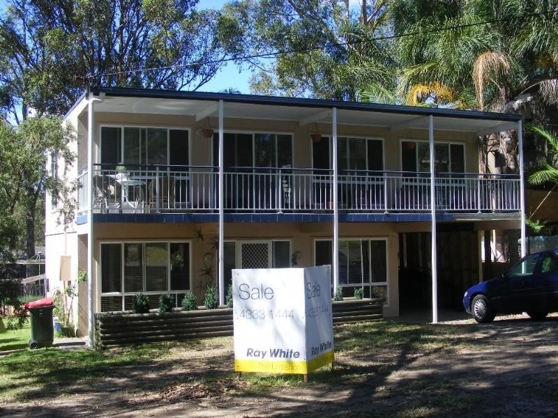 24 Elaine Avenue, Berkeley Vale NSW 2261