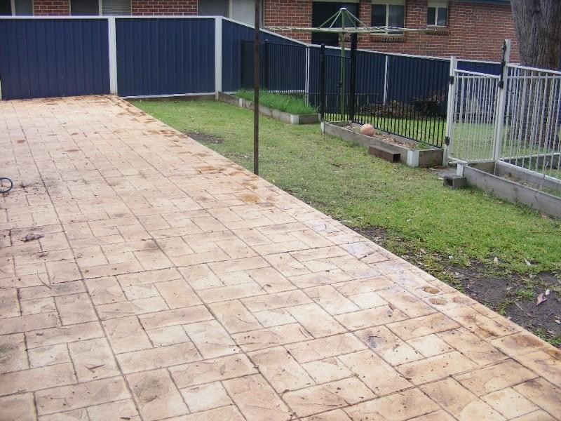 24 Elaine Avenue, Berkeley Vale NSW 2261