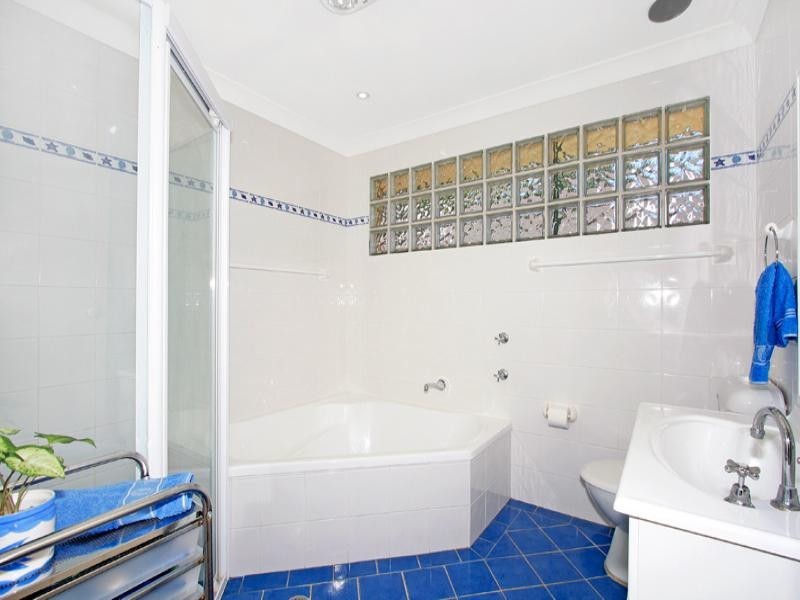 Berkeley Vale NSW 2261