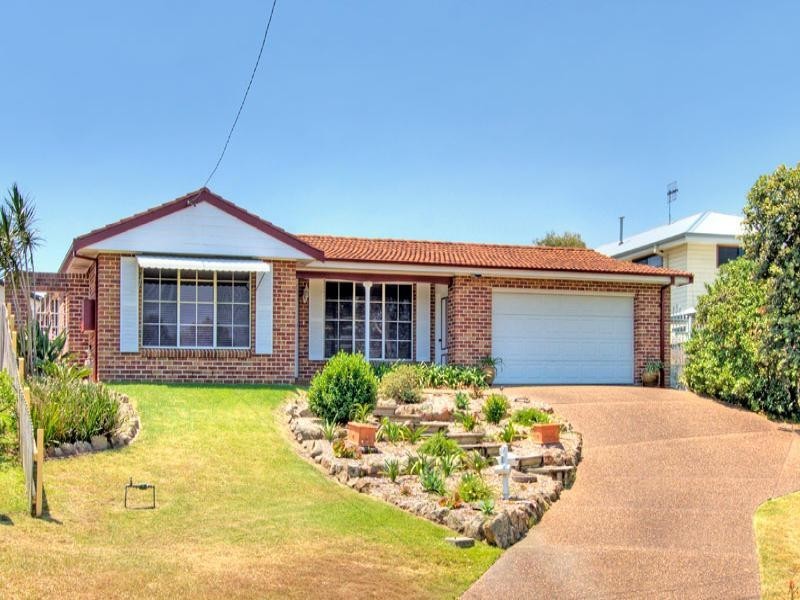 93 Old Wyong Road, Berkeley Vale NSW 2261