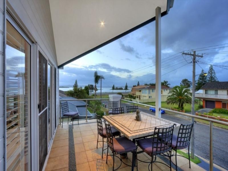 The Entrance North NSW 2261