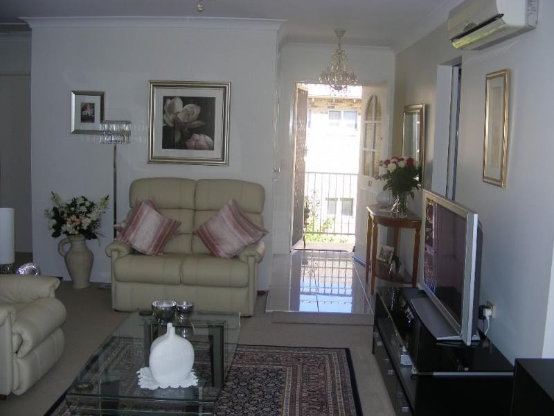 167/15 Lorraine Avenue, Berkeley Vale NSW 2261