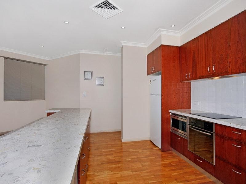 10/110-112 Ocean Parade, Blue Bay NSW 2261