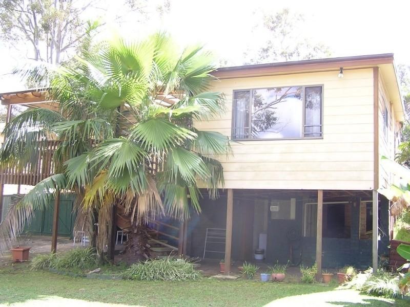 42 Shannon Parade, Berkeley Vale NSW 2261