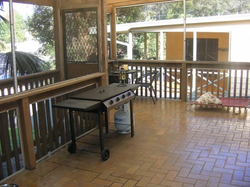 42 Shannon Parade, Berkeley Vale NSW 2261