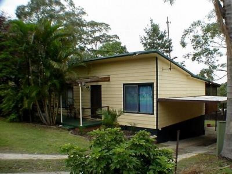 42 Shannon Parade, Berkeley Vale NSW 2261