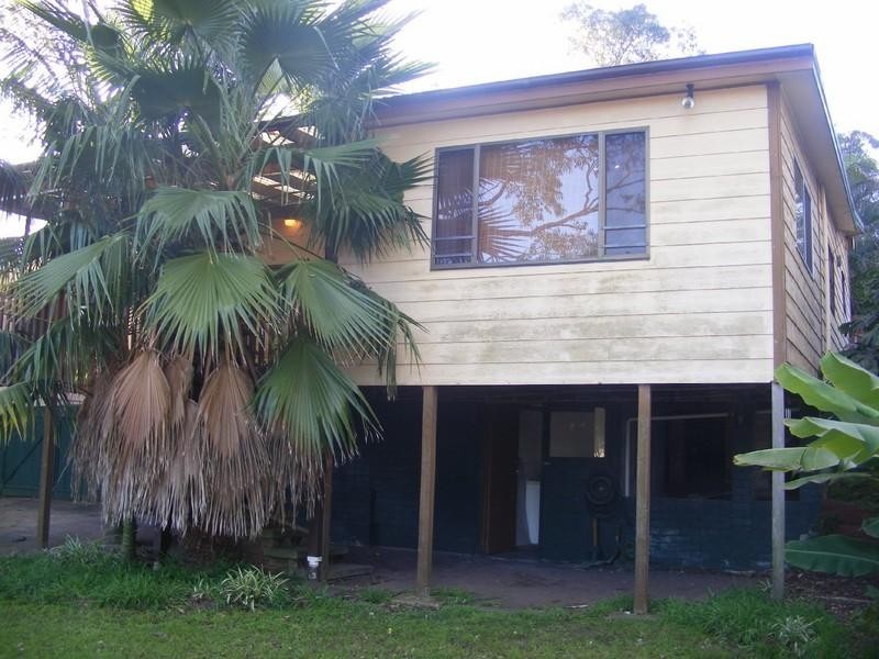 42 Shannon Parade, Berkeley Vale NSW 2261