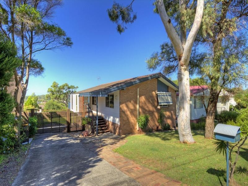 62 Promenade Avenue, Bateau Bay NSW 2261