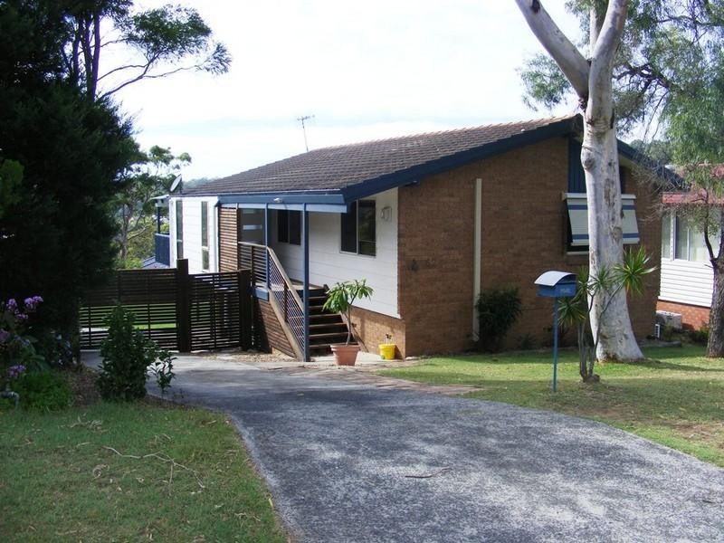 62 Promenade Avenue, Bateau Bay NSW 2261