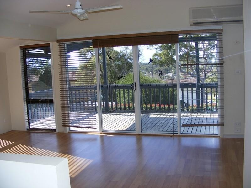 62 Promenade Avenue, Bateau Bay NSW 2261