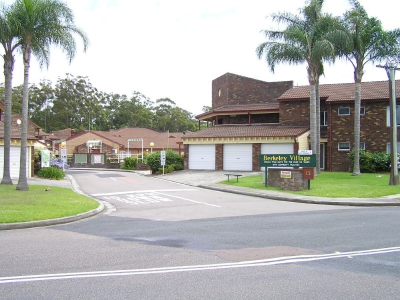 15 Lorraine Avenue, Berkeley Vale NSW 2261