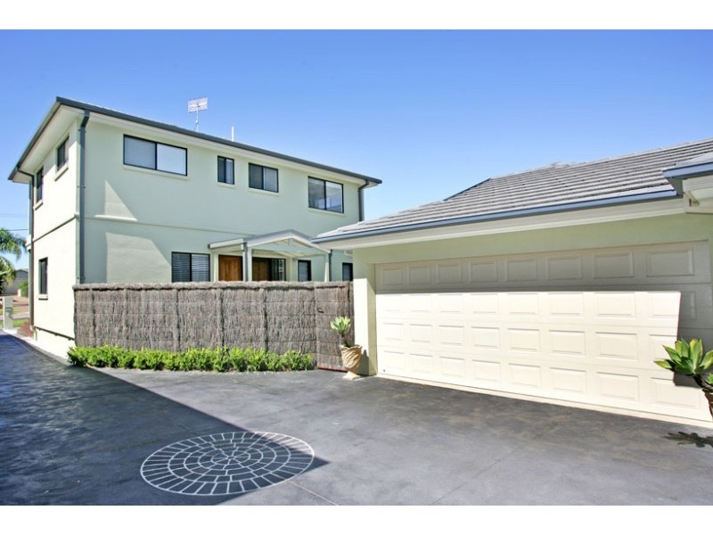 5 Carlyon Street, Killarney Vale NSW 2261
