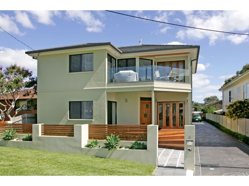 5 Carlyon Street, Killarney Vale NSW 2261