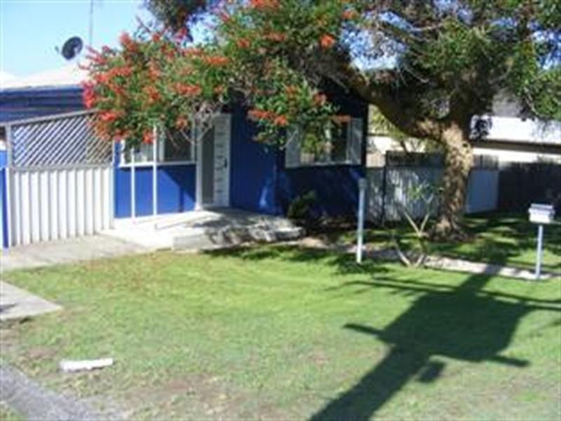 6 Ventura Avenue, Bateau Bay NSW 2261