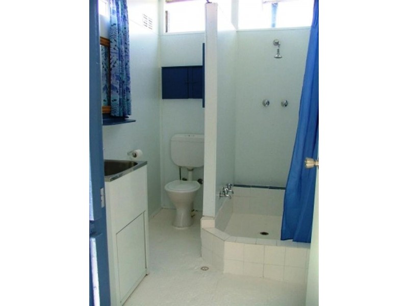 6 Ventura Avenue, Bateau Bay NSW 2261