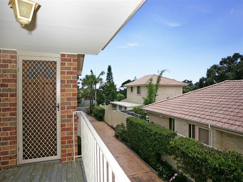 2/19 Bay Road, The Entrance NSW 2261