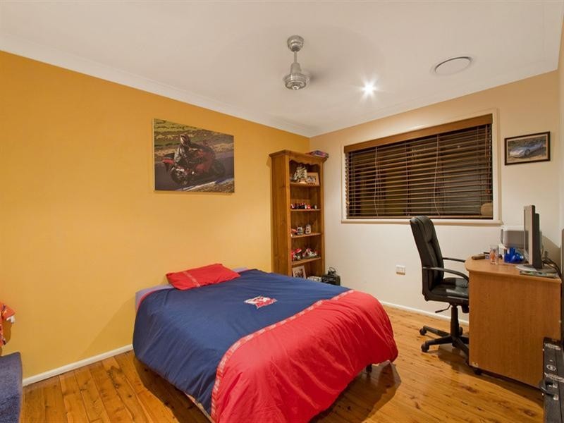 100 Bay Road, Blue Bay NSW 2261