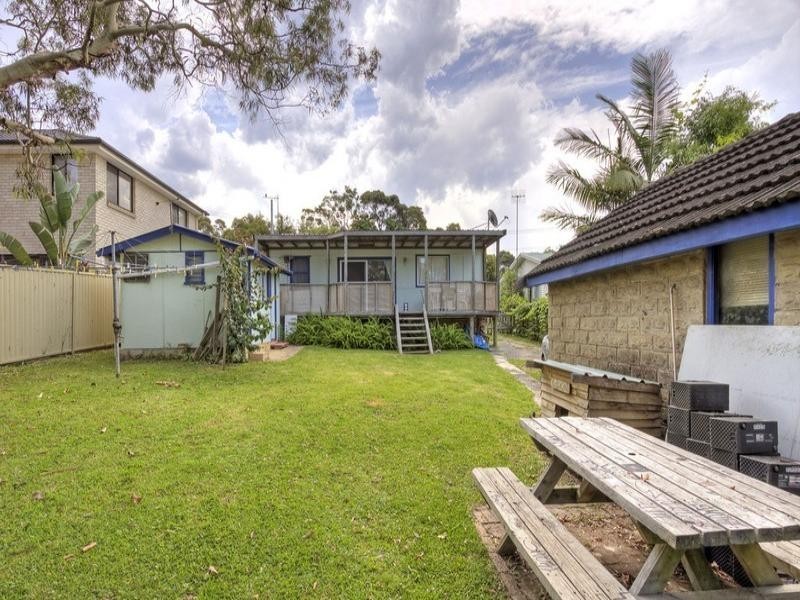 8 Main Street, Killarney Vale NSW 2261
