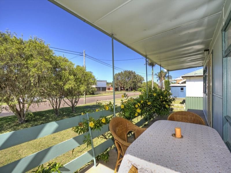 9 Coogee Street, The Entrance North NSW 2261