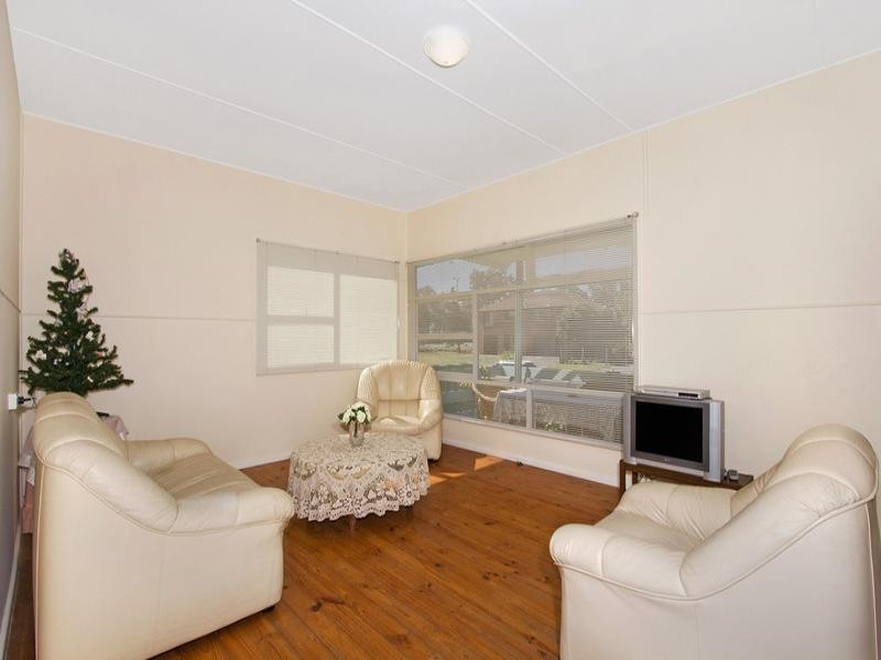 9 Coogee Street, The Entrance North NSW 2261