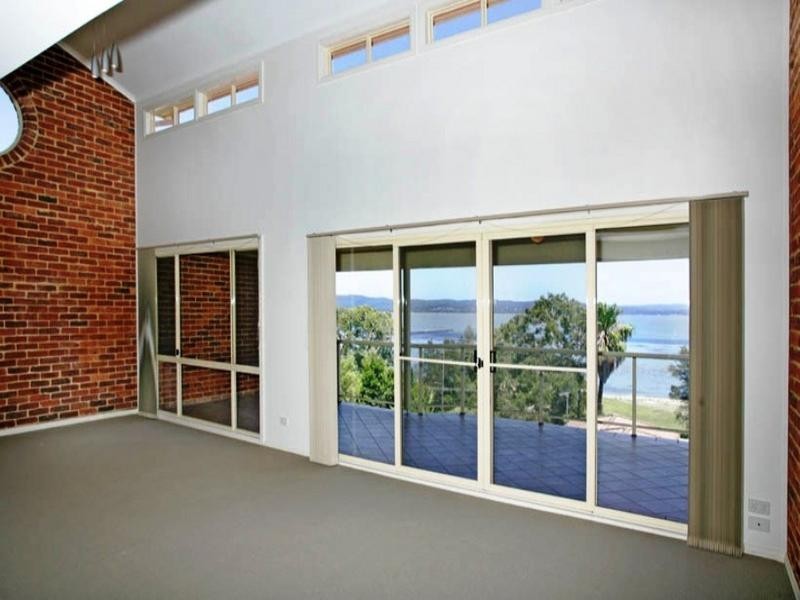 1/5 Gordon Road, Long Jetty NSW 2261
