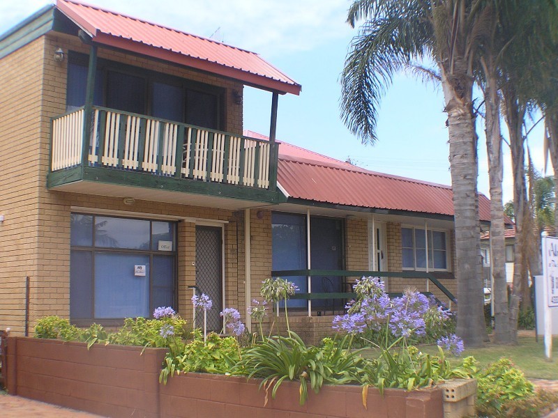 6 Torrens Avenue, The Entrance NSW 2261