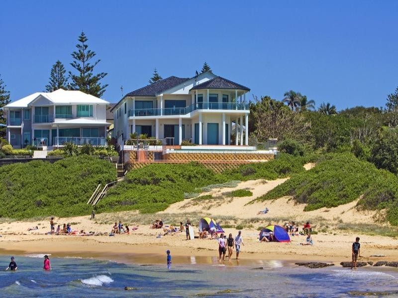 2 Werrina Parade, Blue Bay NSW 2261