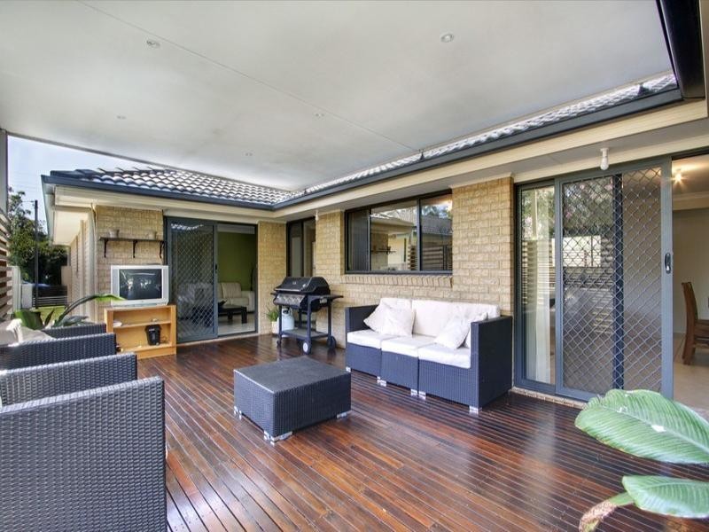 24 Marlborough Place, Berkeley Vale NSW 2261