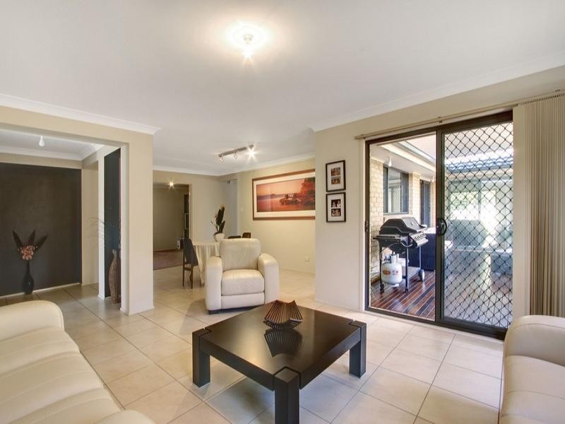 24 Marlborough Place, Berkeley Vale NSW 2261
