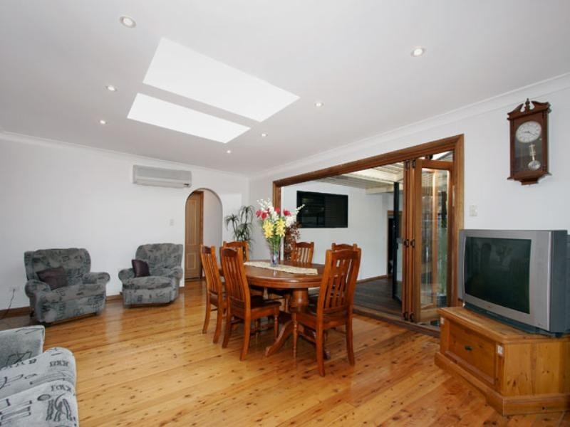 7 Oaks Avenue, Long Jetty NSW 2261