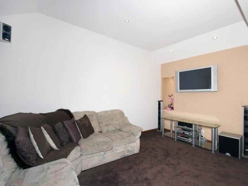 7 Oaks Avenue, Long Jetty NSW 2261