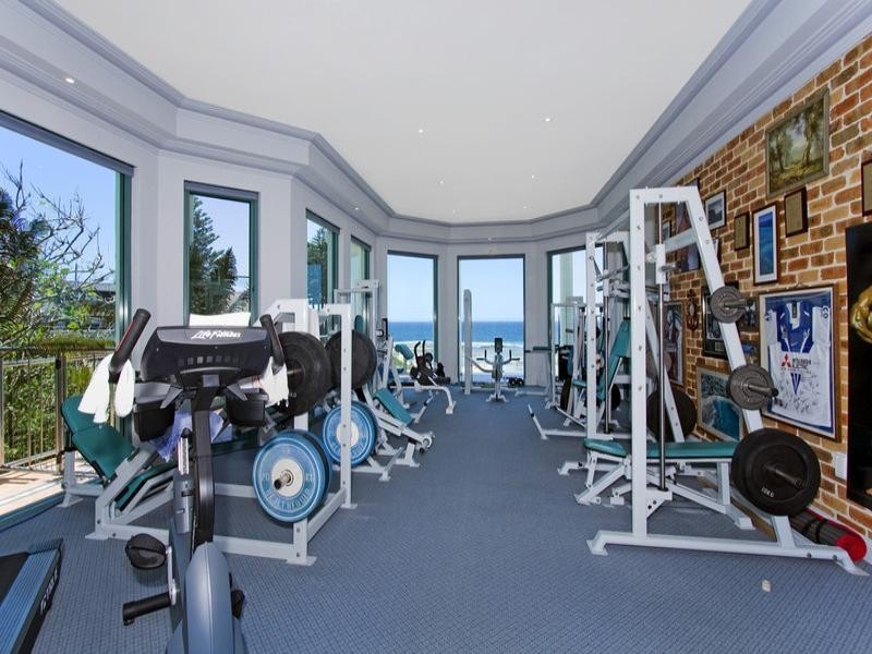 2 Werrina Parade, Toowoon Bay NSW 2261